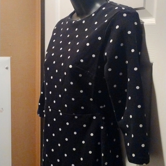 Old Navy Mini Polka Dotted Dress SP - Picture 3 of 8